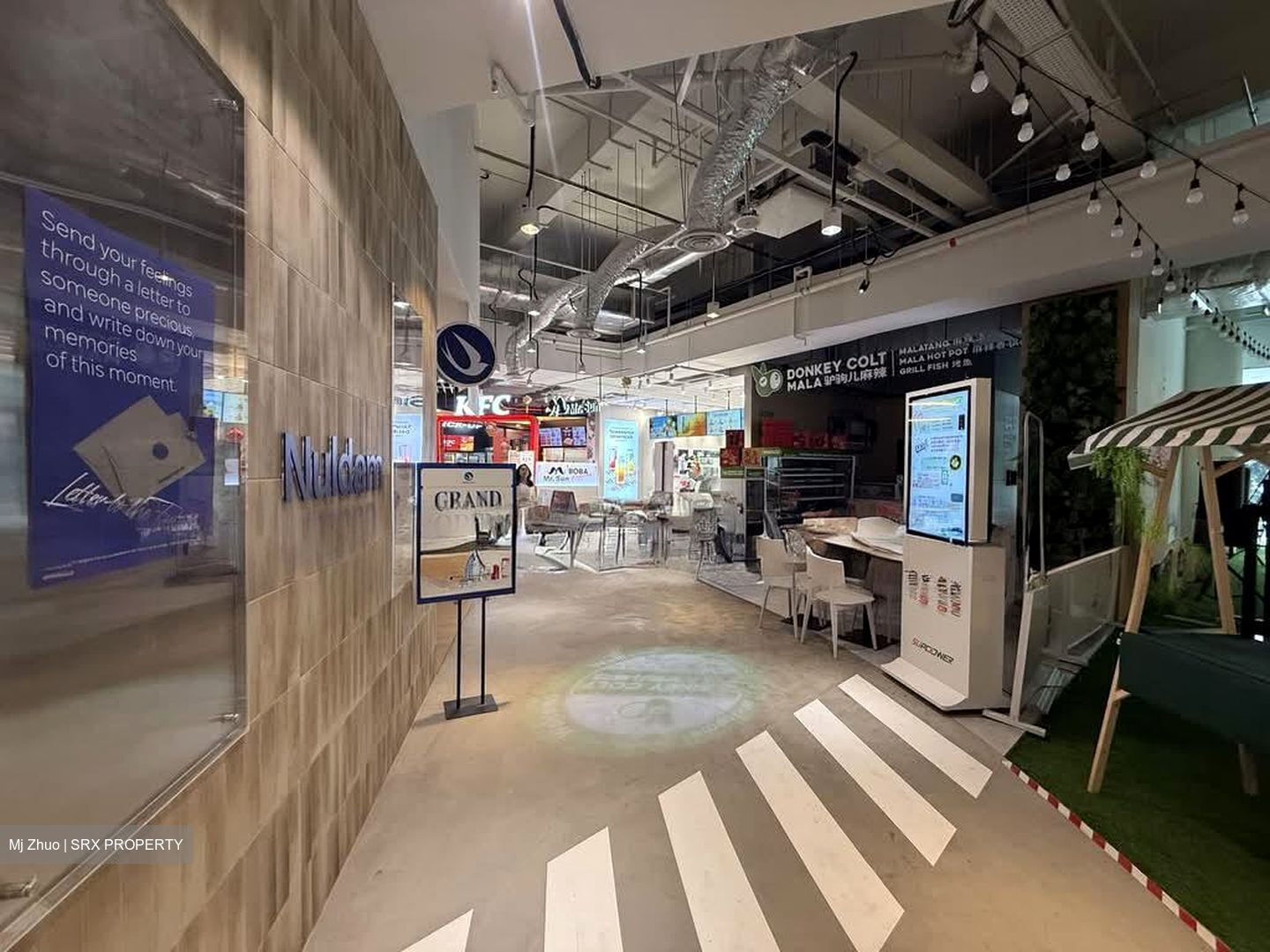 Scape (D9), Retail #592002611